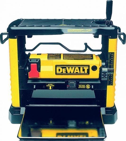 Masina de rindeluit DeWalt DW733