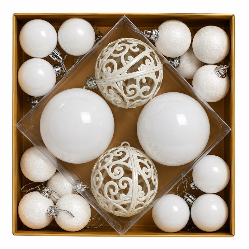 SET ORNAMENTE PLASTIC DE CRACIUN / ALB - 28P.