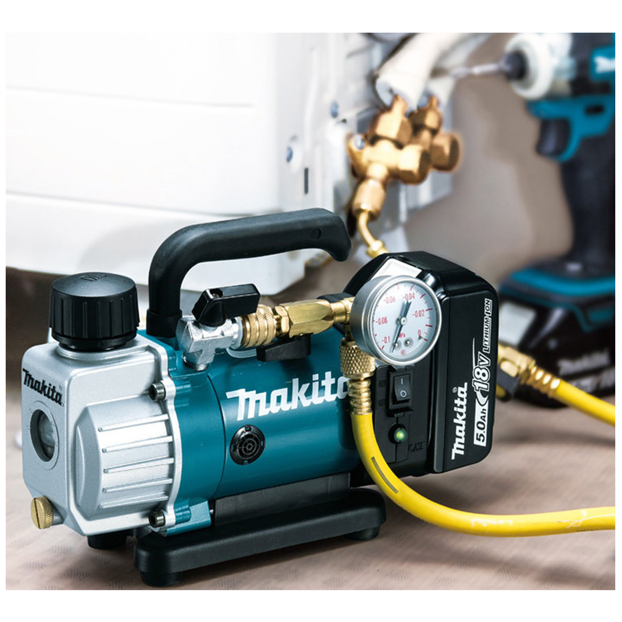 Pompa vacuum 18V, fara acumulator in set (SOLO) DVP180Z